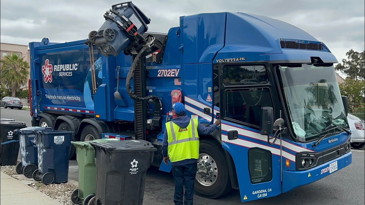 Brand New Electric Garbage Truck! Fast McNeilus Volterra ZSL Automated Side Loader
