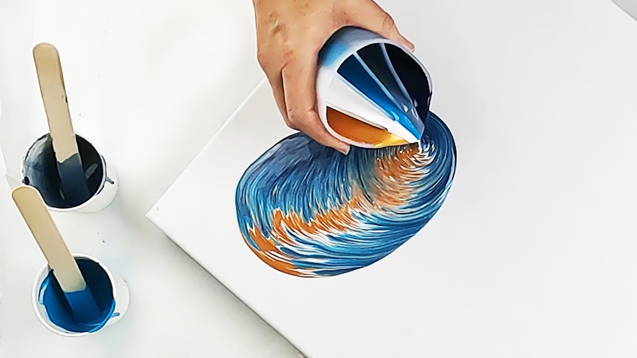 BEAUTIFUL PATTERNS in My First Split Cup - Acrylic Pouring