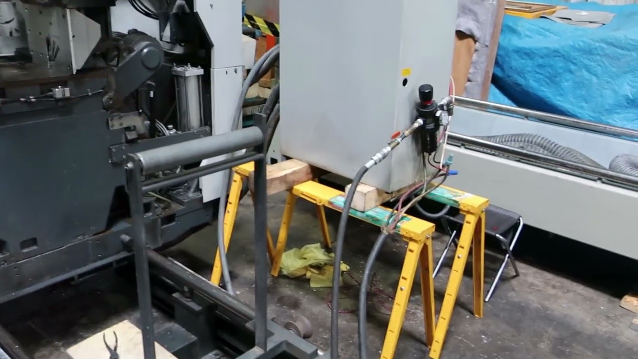 ELUMATEC DG 244 DOUBLE MITRE SAW, 6 METER CAPACITY