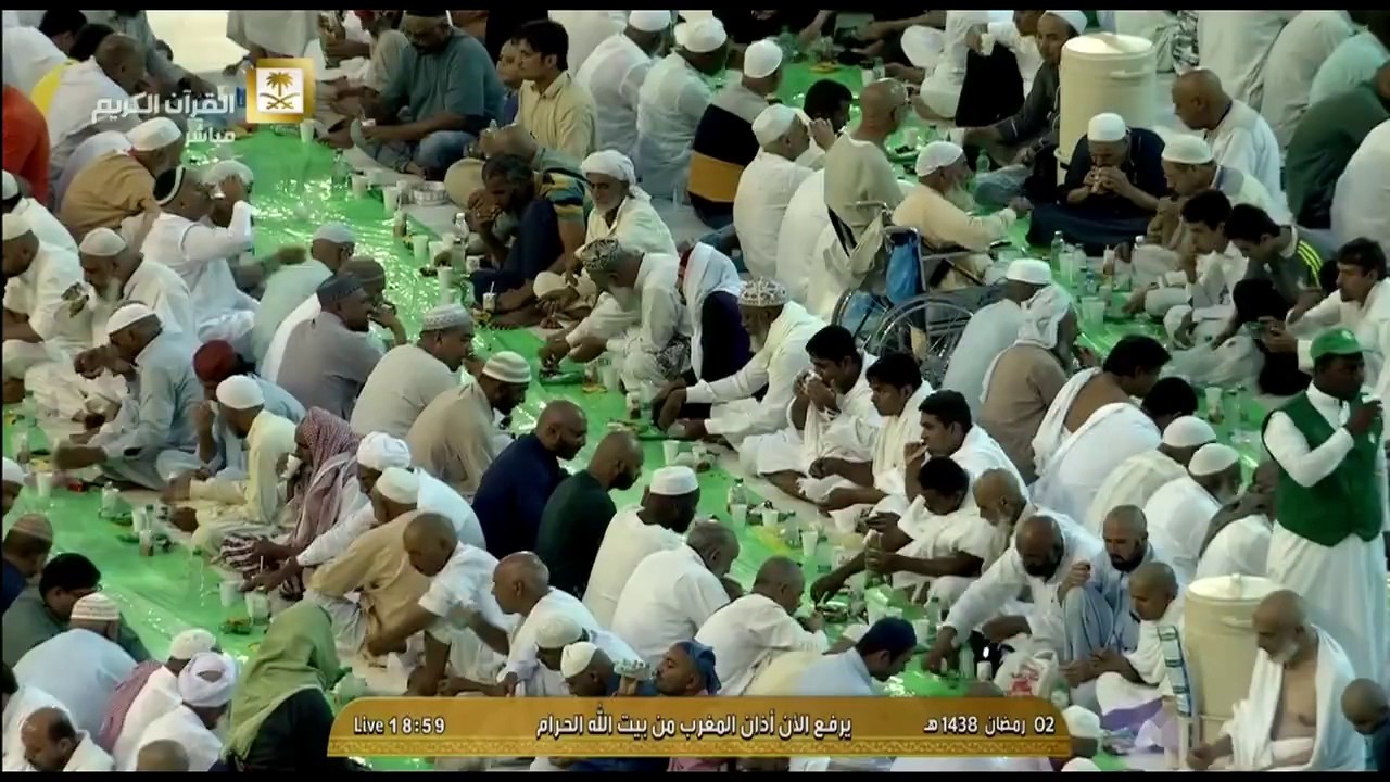 أذان المغرب للمؤذن الشيخ عماد بن علي إسماعيل اليوم الأحد 1438/9/2- من الحرم المكي