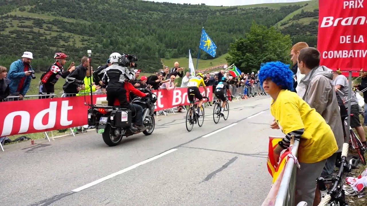 Richie Porte drags Christopher Froome up Alpe d'Huez