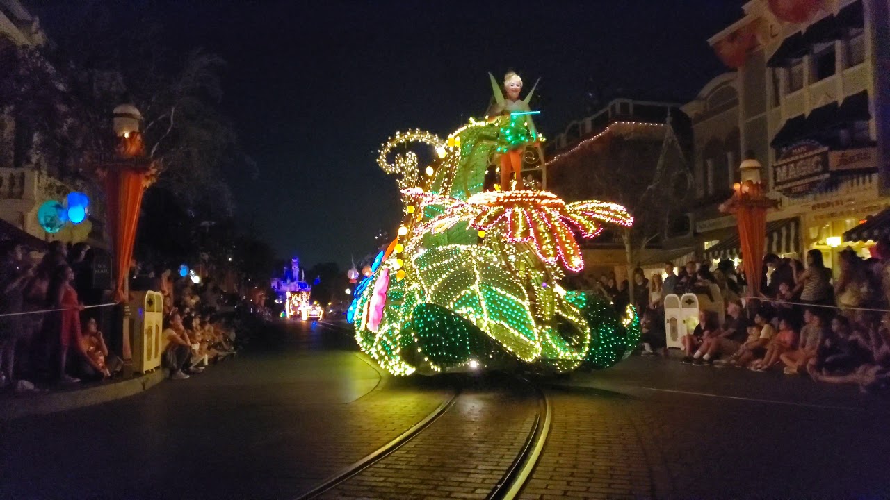 Disney's Main Street Electrical Parade 2019 full parade