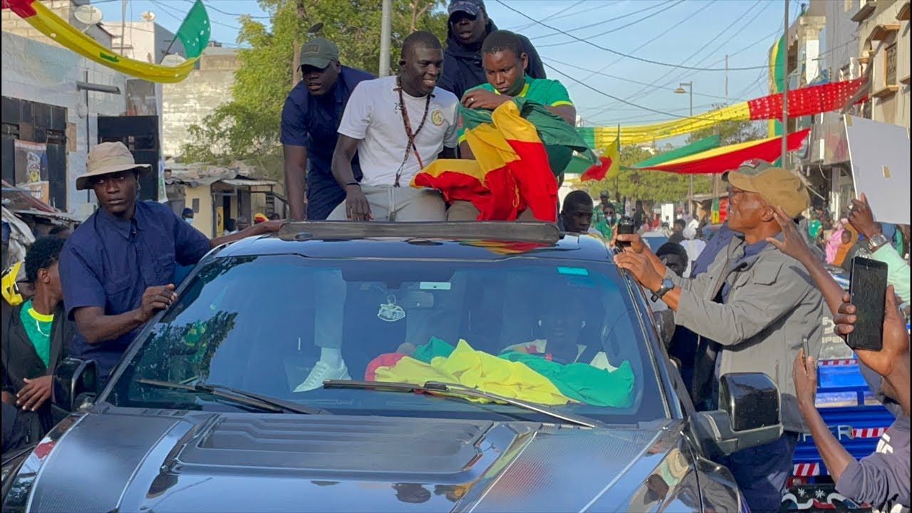 Balade Elhadji Malick Diouf Dans Les Rue de Mediana