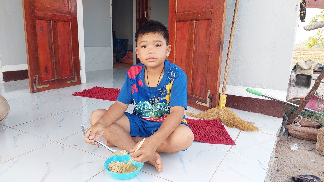 ทานข้าวเช้าด้วยกันเดอพ่อแม่ลุงป้า