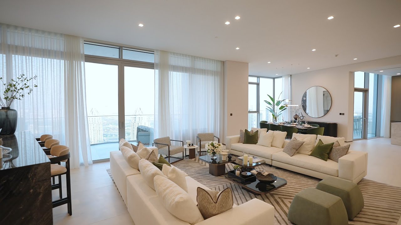 Inside the Jewel of Marina | LIV Marina Full-Floor Duplex Penthouse with Rooftop Terrace & Pool