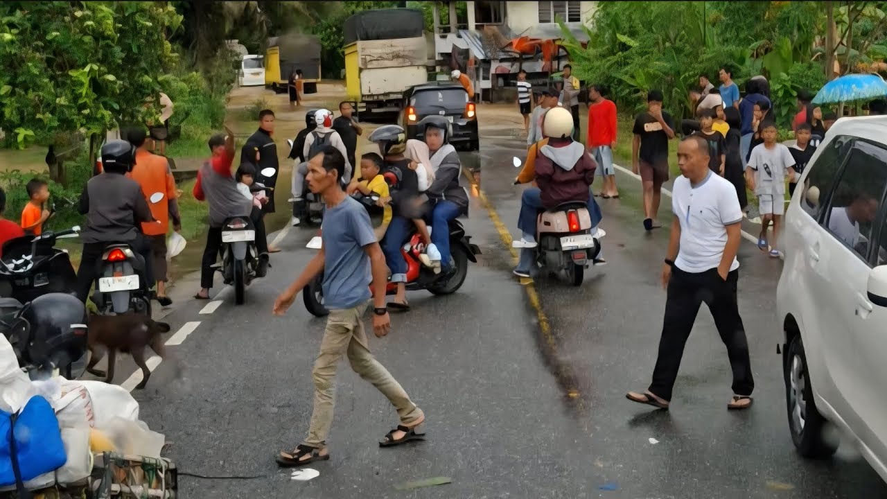 Detik-detik Menegangkan, Melewati Banjir Di Tarusan! Kabupaten Pesisir Selatan Sumatra Barat 