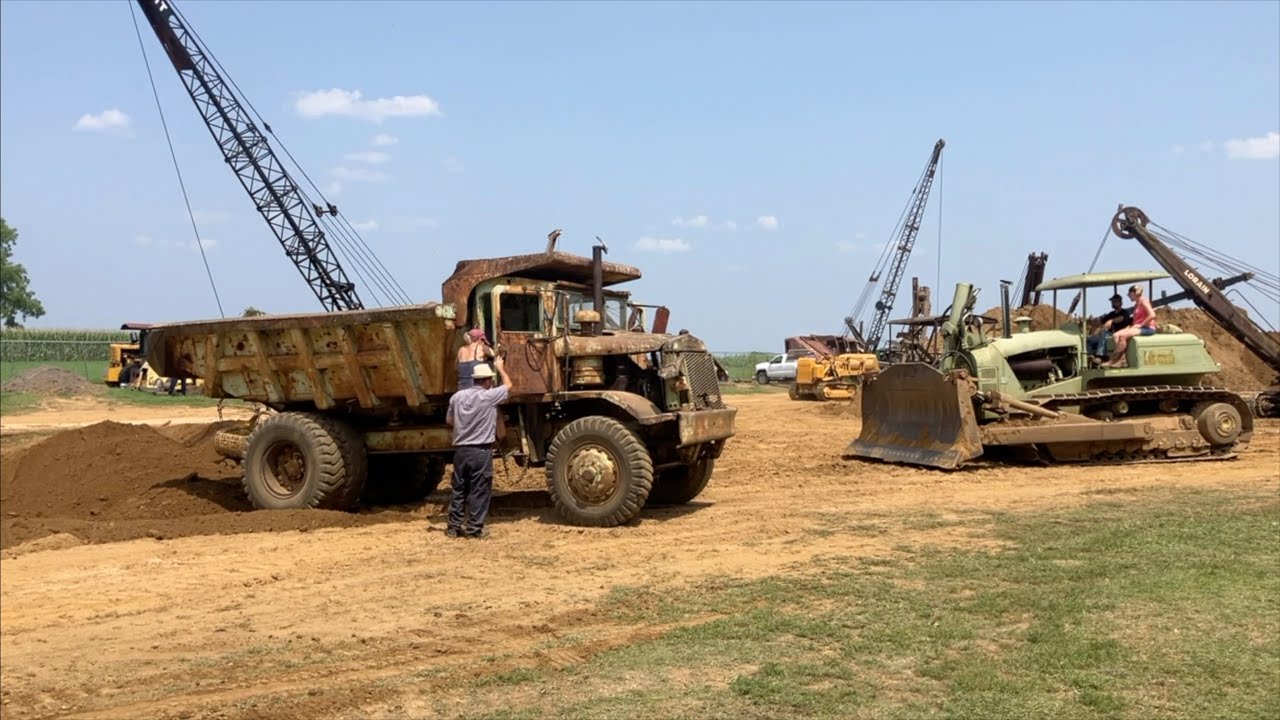AMAZING VINTAGE CONSTRUCTION EQUIPMENT SHOW