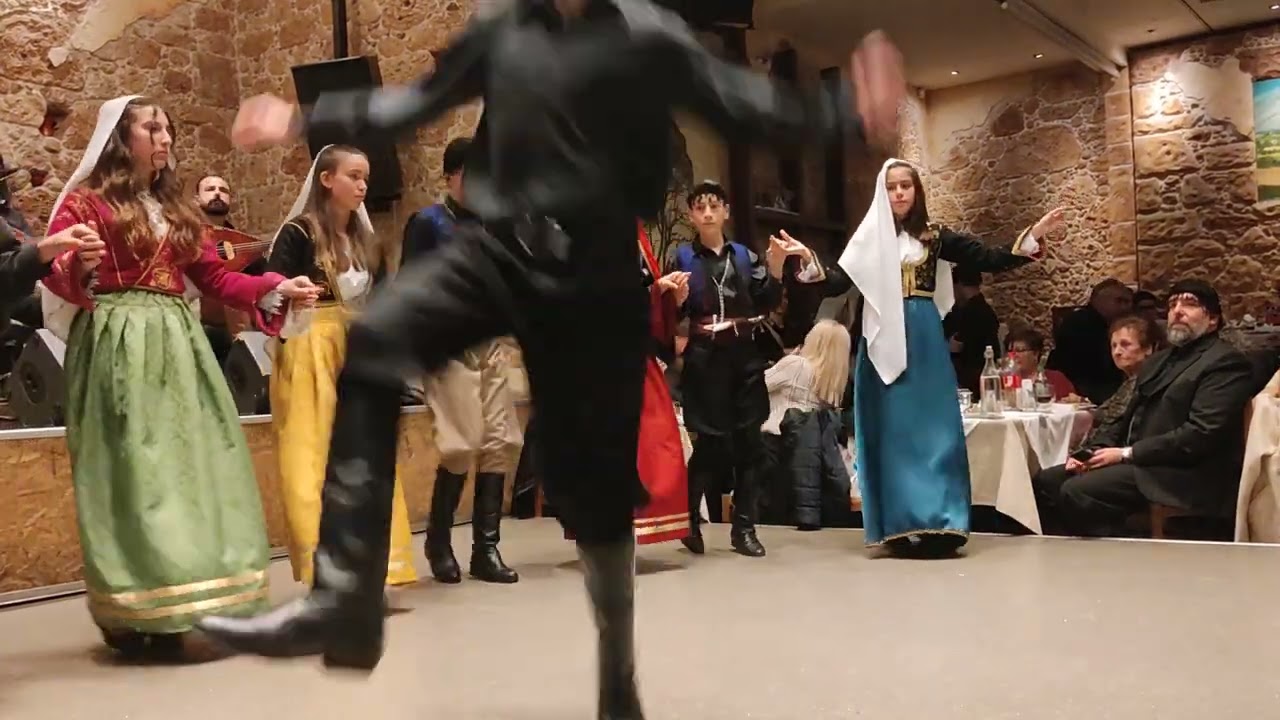 ΑΠΤΕΡΑΙΟΙ ΧΟΡΟΣ ΣΥΛΛΟΓΟΥ 9/12/2023 ΚΡΗΤΙΚΟ ΚΕΝΤΡΟ ΟΜΑΛΟΣ (ΣΥΡΤΟΣ)