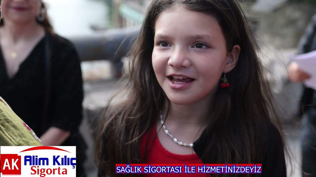 Naciye abla Amasrada turistlerin peşinde
