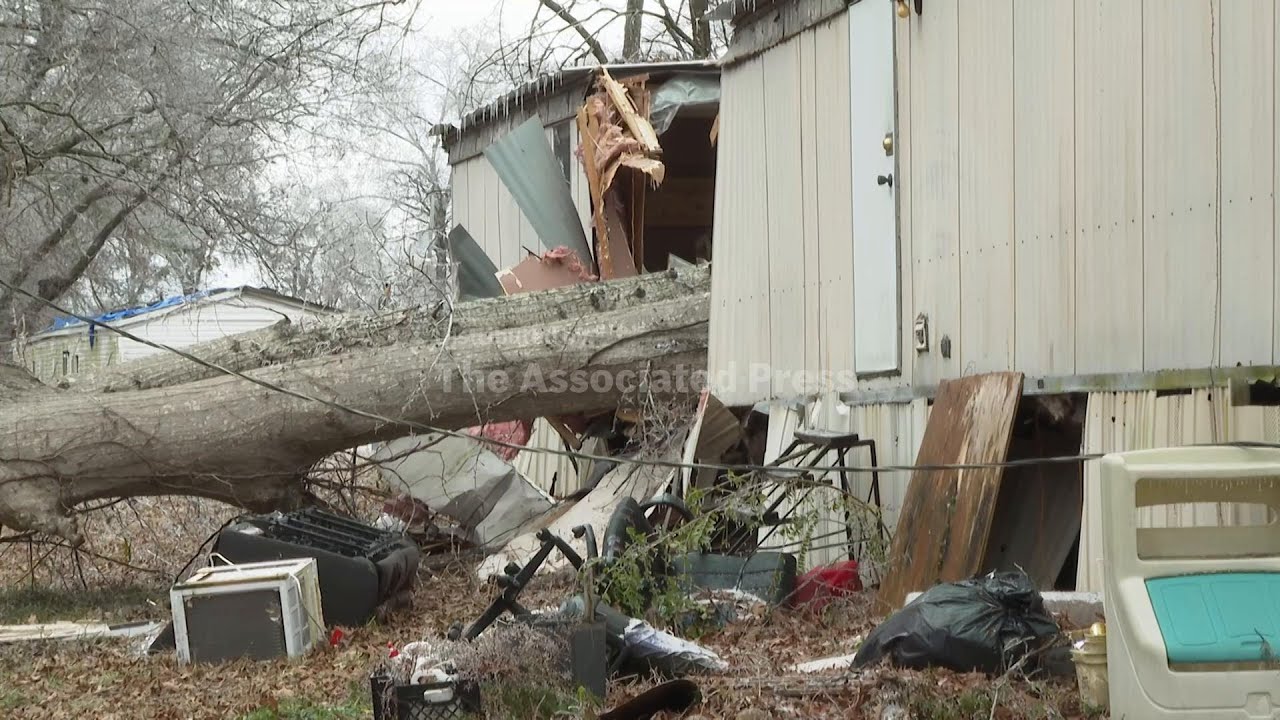 Winter storm leaves Mississippians without power