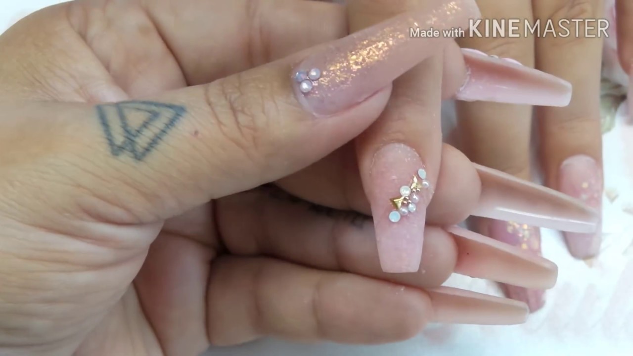 Elegant pink Nails
