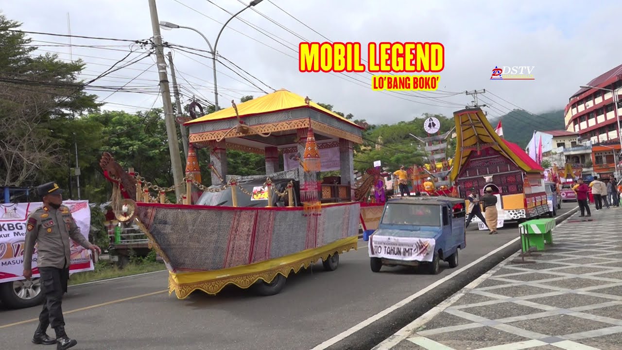Mobil Legend ikut bersaing dengan mobil modern kendaraan hias 110 tahun IMT