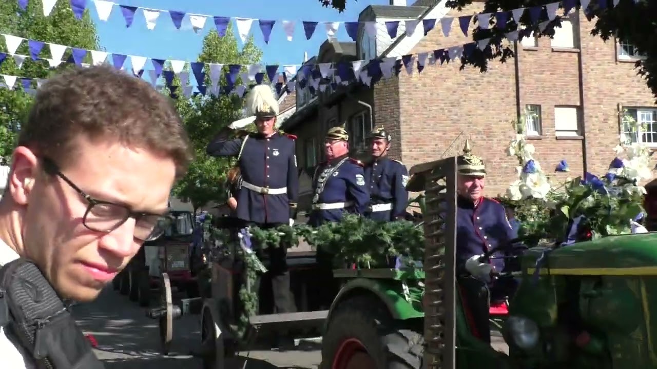 Brauchtum & Tradition NRW  95. Schützenfest Parade vorbei Marsch Rommerskirchen