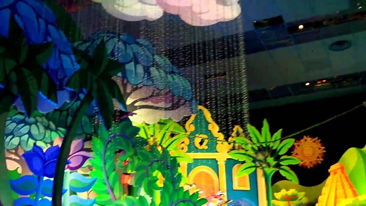 It's a small world @ Disneyland Paris - On Ride - HD