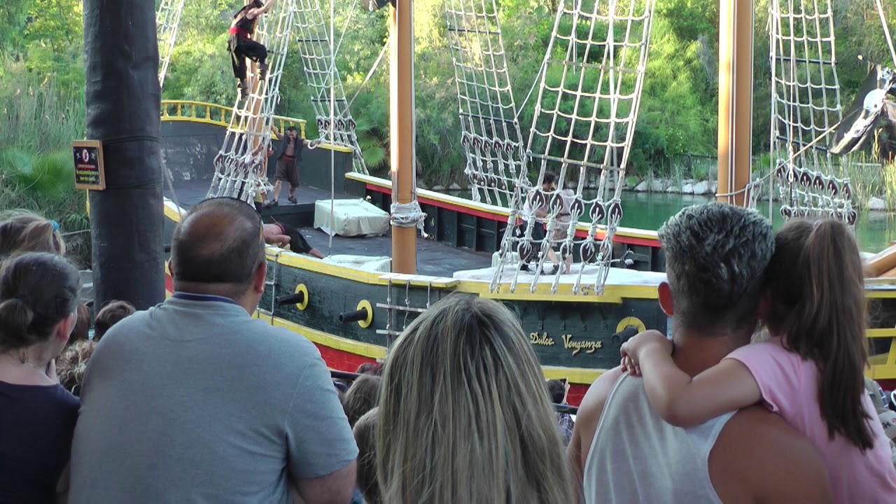 Motin La Venganze de Barbanegra 🚢 Isla Magica theme park Sevilla