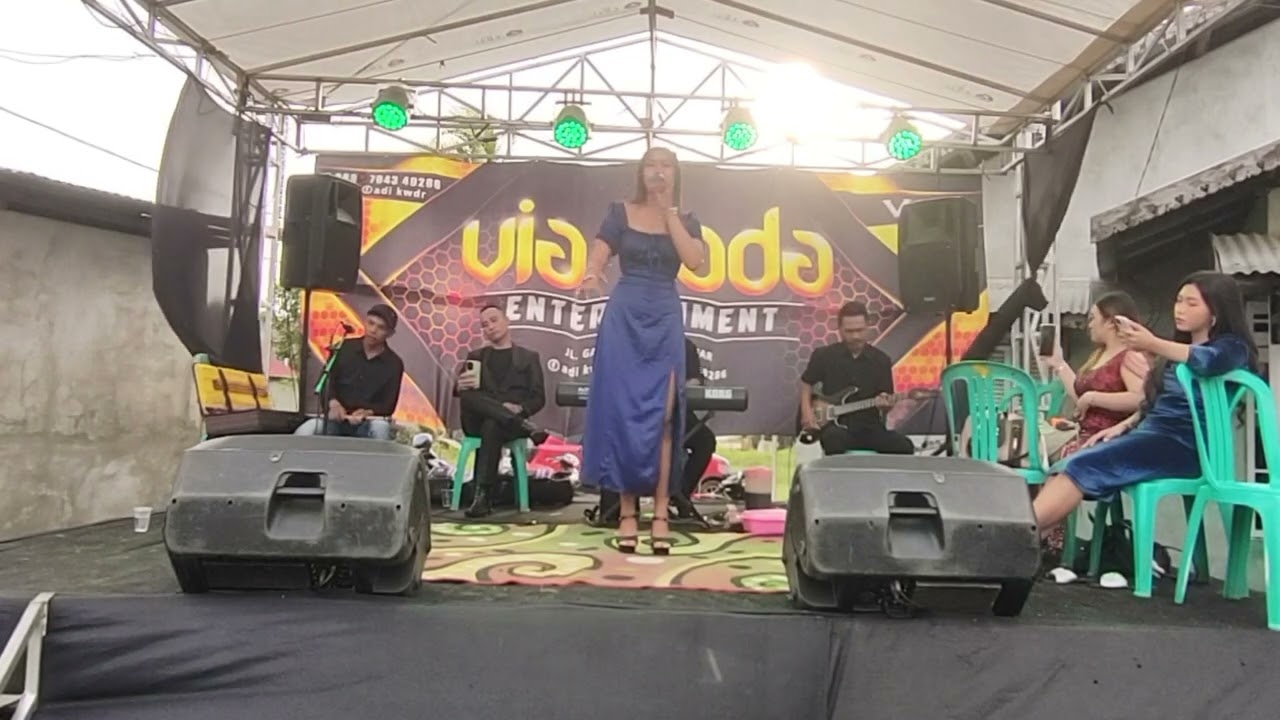 Agustinlila Singer - Suratan