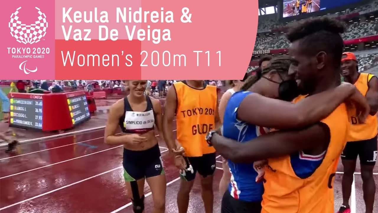 It's a Paralympic Proposal! 💍 | Women's 200m T11 Heat 4 | Tokyo 2020 Paralympic Games