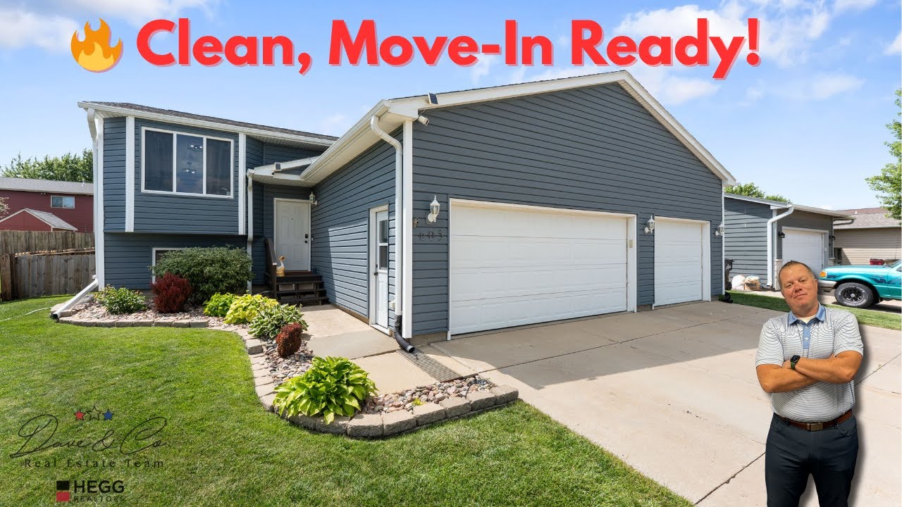 🔥 MOVE-IN READY Beauty in Sioux Falls! 🏡 3 Bed | 3-Stall Garage | $310K 💰 #RealEstate