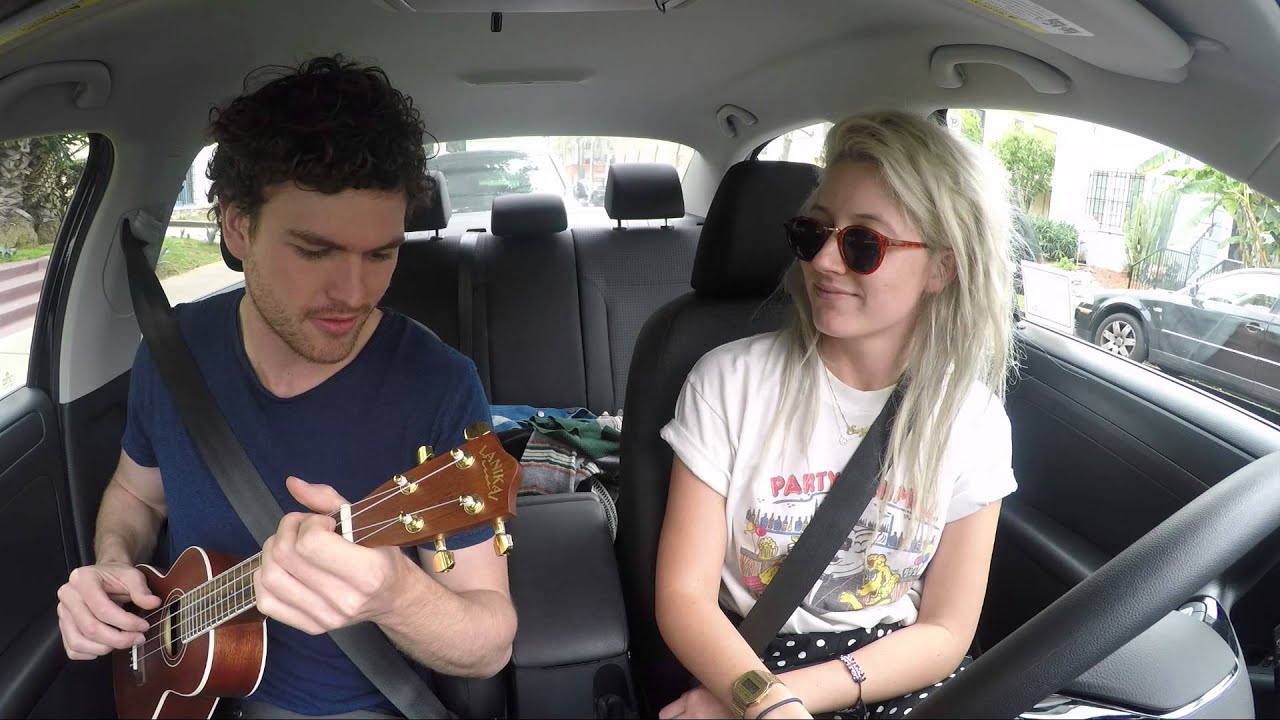 Suzie & Vance Joy play Ukulele