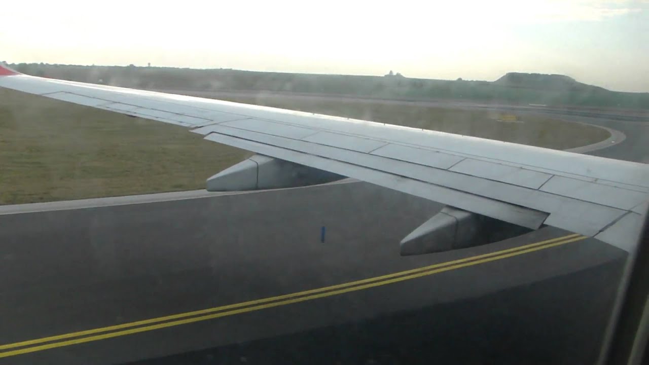 Landing at Ruzyně airport flightQS691,Travel service Boeing 737-800 (HD)