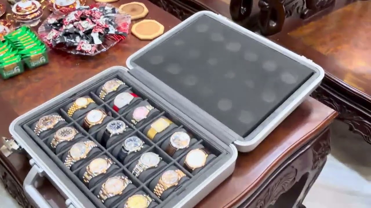 0779613696 khai trương cửa hàng mới giảm giá lớn 10% tất cả sản phẩm đồng hồ mới tinh 
