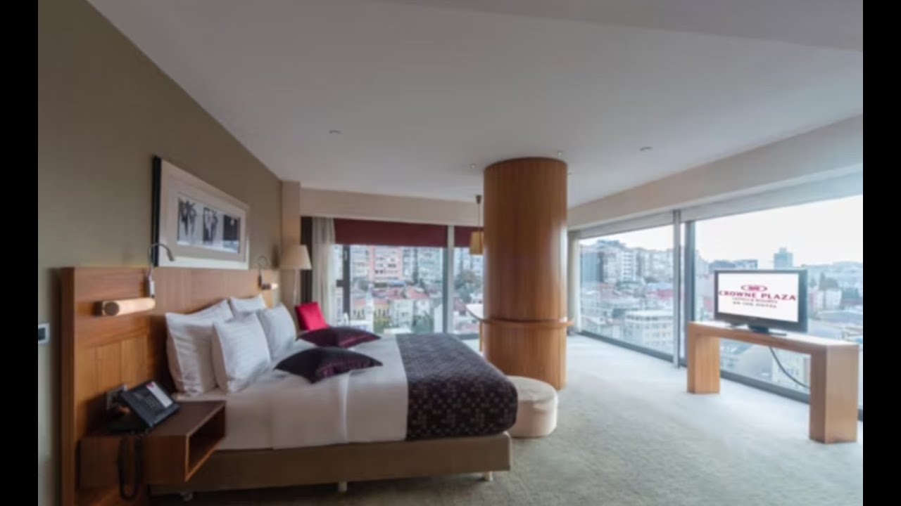 Inside the IHG Crowne Plaza Istanbul Turkey Harbiye. King Junior Suite Room 1819