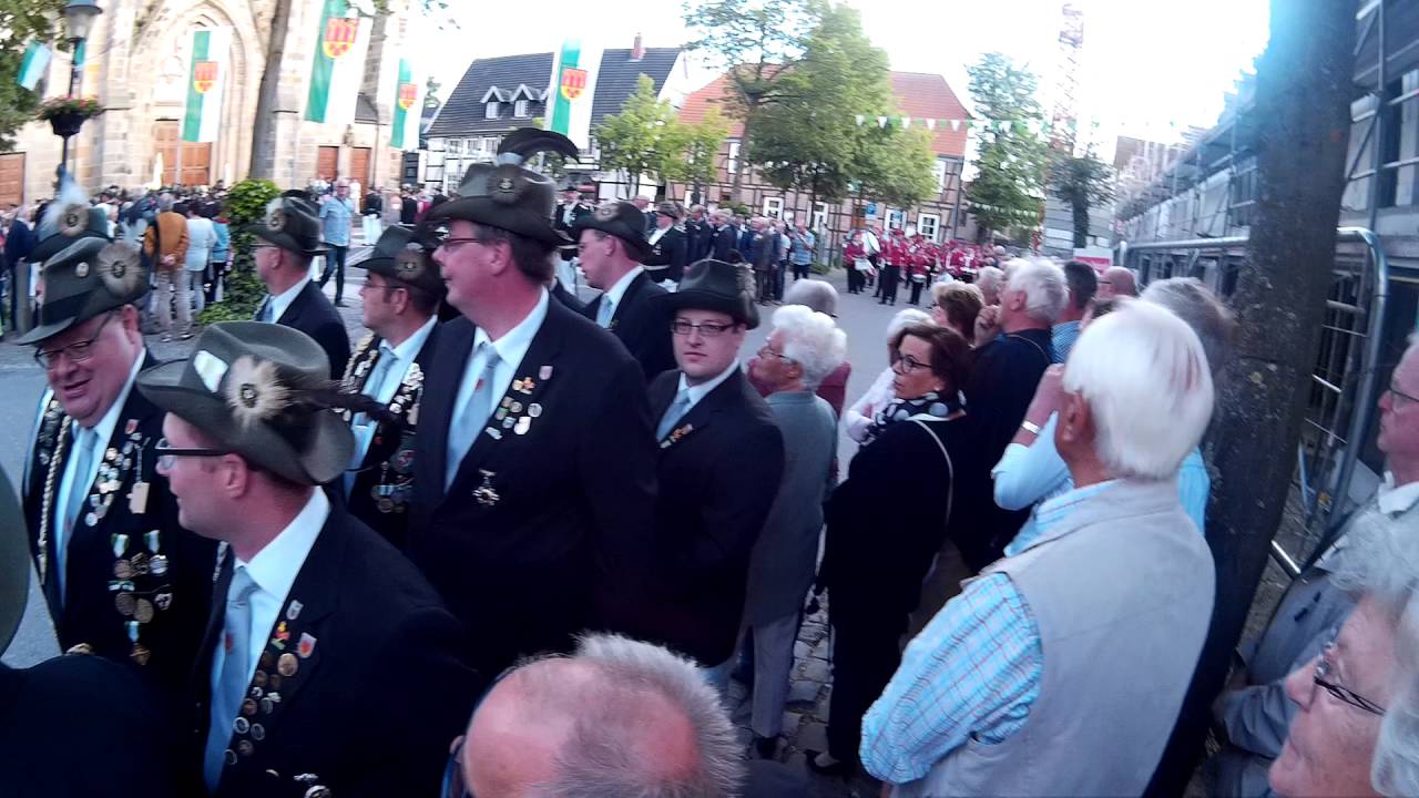 Zapfenstreich beim Schützenfest in Wadersloh 2016
