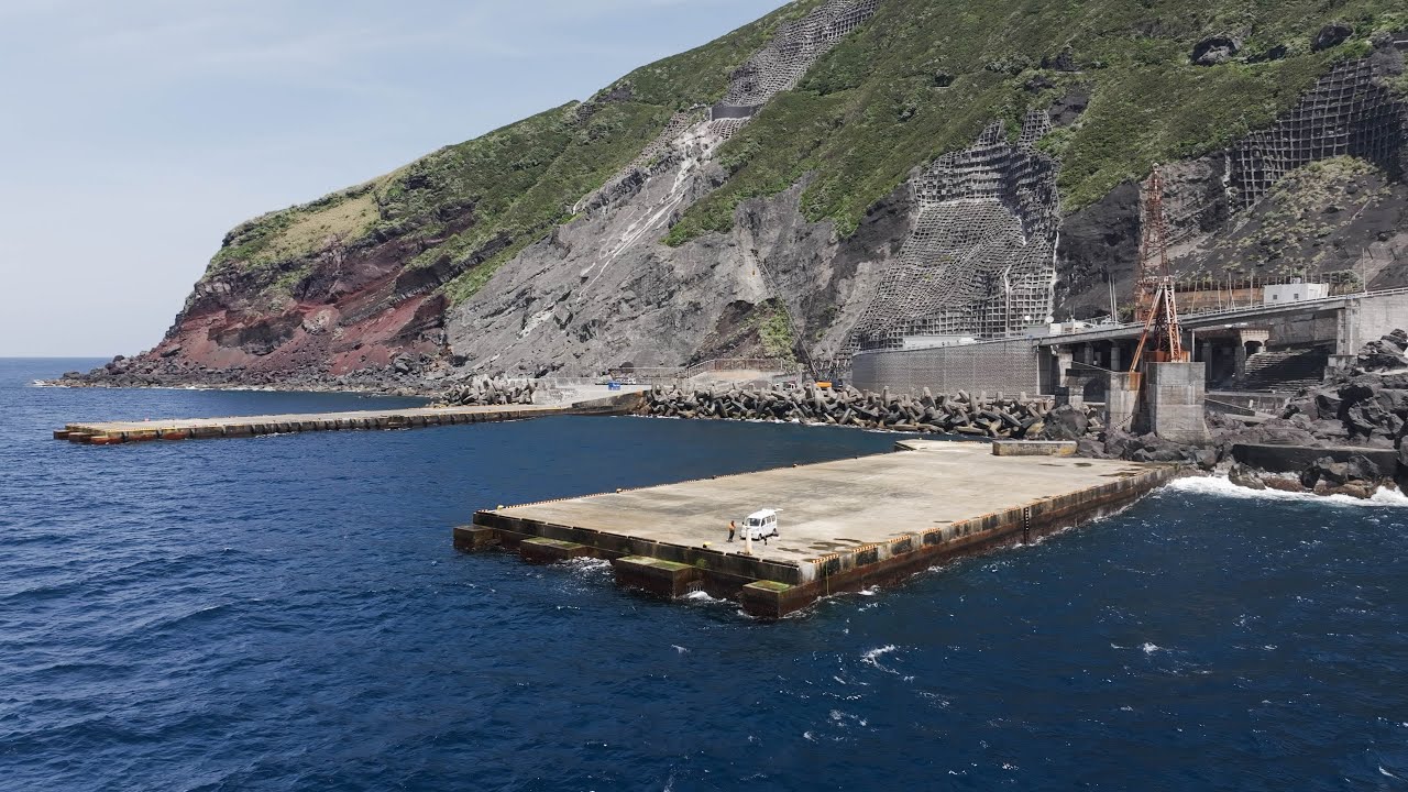 【超秘境】日本一上陸困難の孤島”青ヶ島”夢の21日間大物釣り旅ついに始まる…！【青ヶ島編 #1】