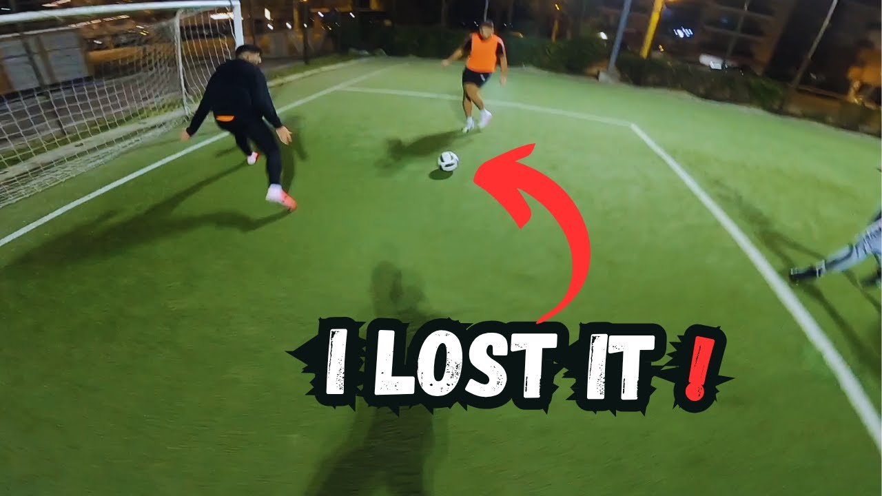 simple football match (no skills)