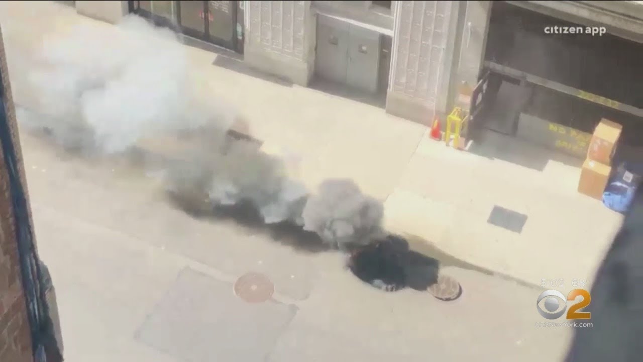 Manhole Fire Rocks Midtown