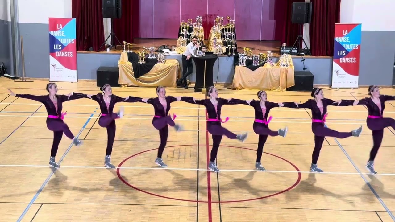 Finale small formation ladies