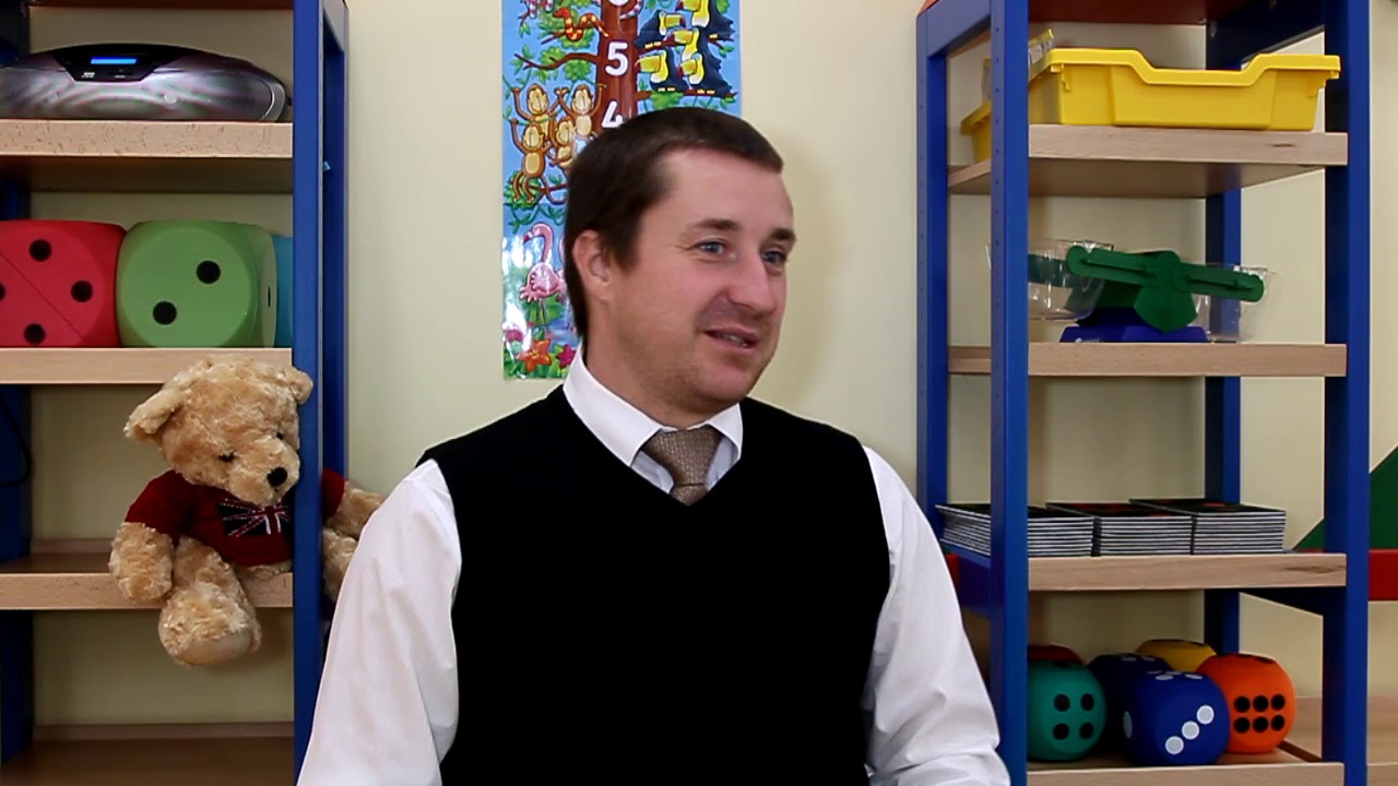 Mr Aaron, Year 1 Teacher, ENS Mosfilm