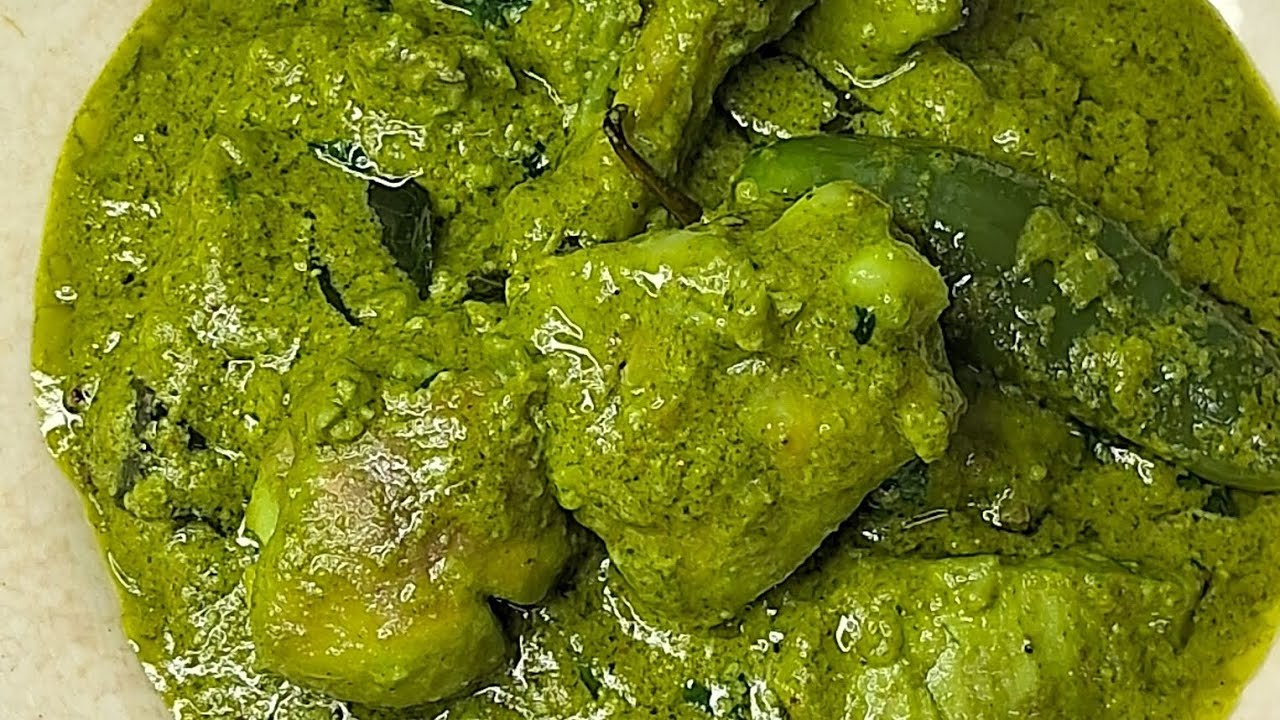 Haidrabad ki shadiyon me bannewala green chicken. | Haidrabadi green chicken 