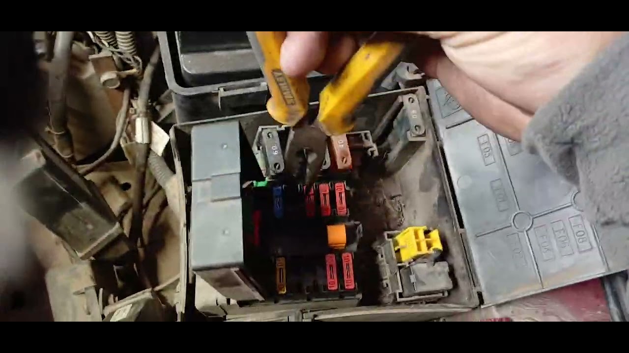 Como diagnósticar positivo de la bomba de nafta Peugeot 306 1.8 16v