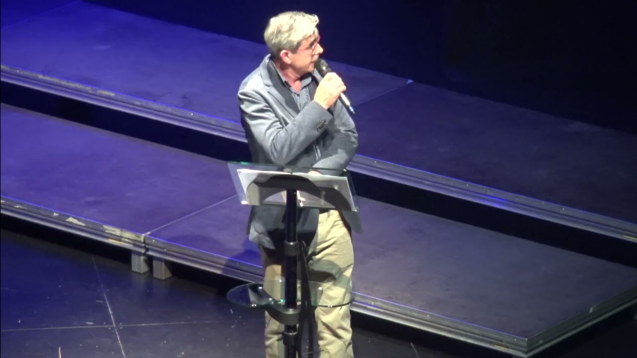 Presentació Santiago Marzal, director Conservatori de Catarroja (Brundibar - Auditori de Torrent)