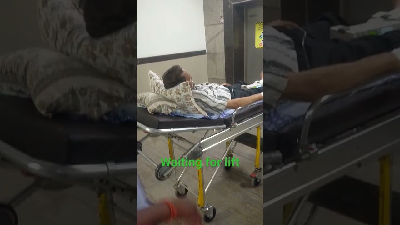 Emergency patient in stature waiting for lift