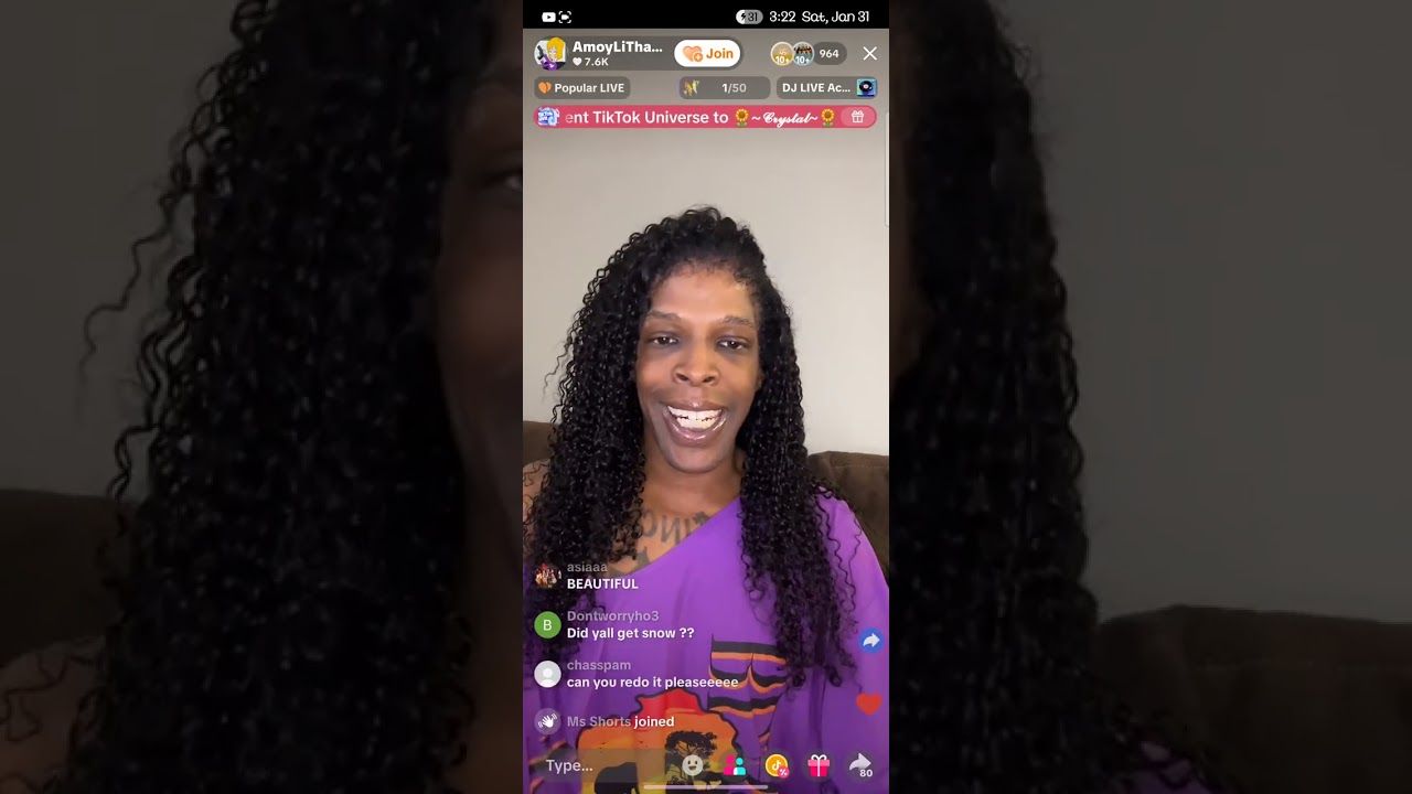 Амой сменил номер телефона после того, как он просочился в сеть.