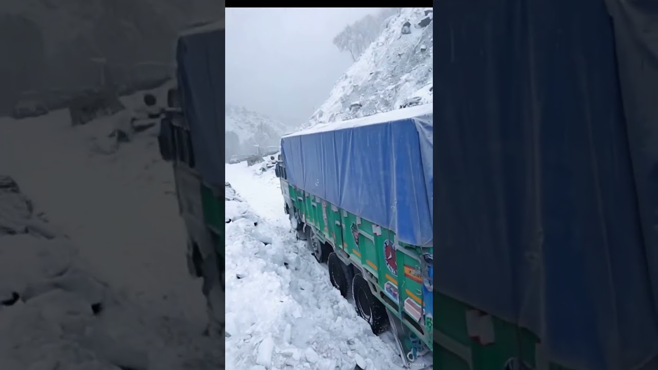 //Snowfall is there//#sahilvlog @The_Toy_Man_Sahil