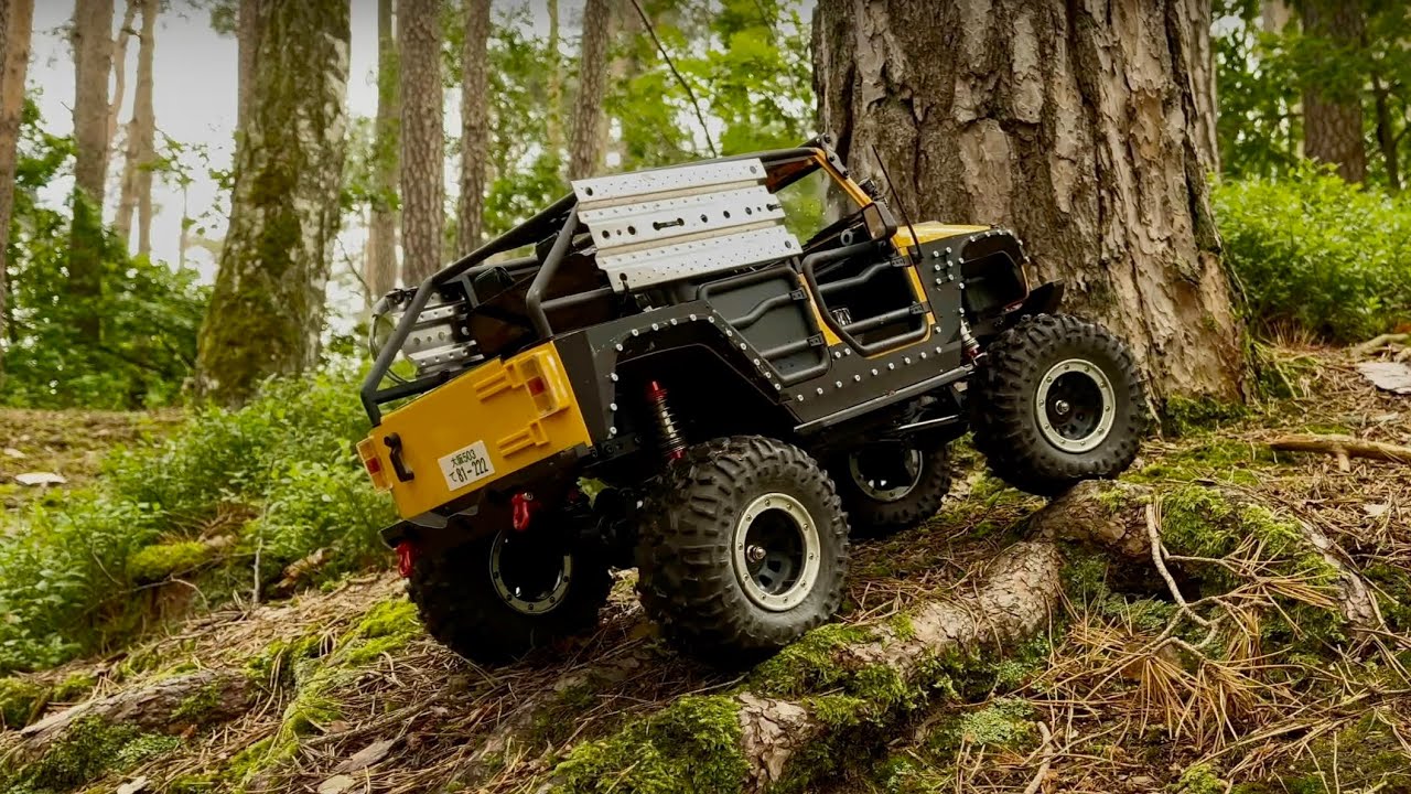 DF 4S Pro Jeep Wrangler - forest adventure