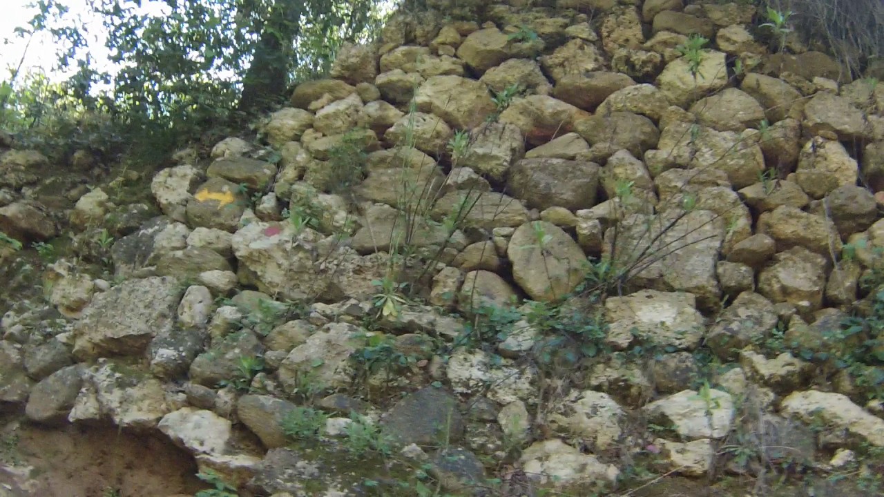Discesa da Le Manie a Finale sulla via dei Ponti Romani