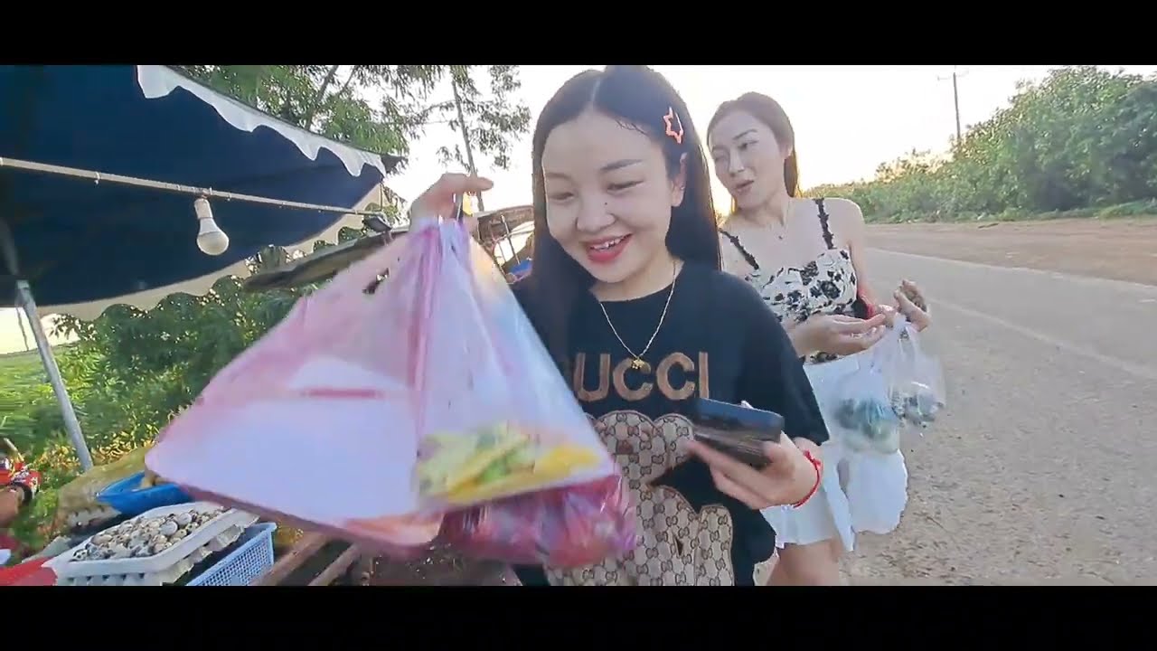 ทุเรียนโลละ4หมื่น.....จริงหรือ ..ตลาดรีมทางจังหวัดไพรแวงในปรเทศกัมพูชา