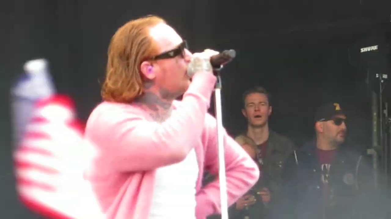 Frank Carter & The Rattlesnakes 