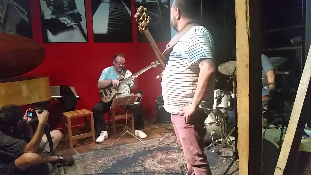 Jorge Díaz - Un respiro  (Thelonious Club de jazz)