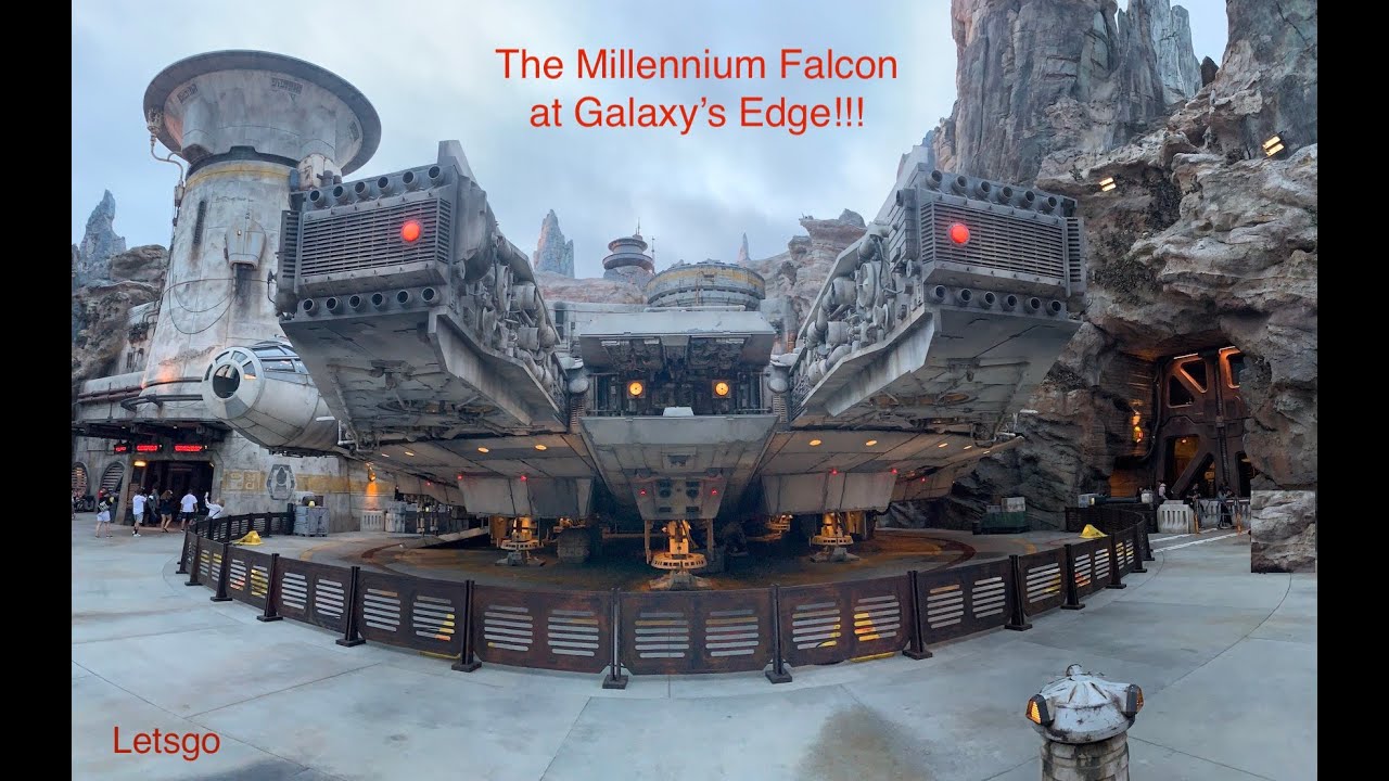Galaxy's Edge Life-Size Millennium Falcon in Batuu at Disneyland!  We cant wait to go back!