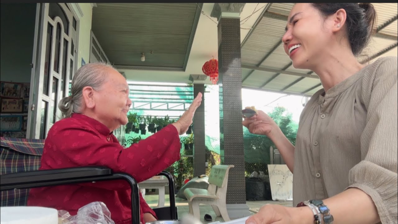 Ngoại làm con cười muốn nội thương luôn|@Cuocsongaiviet10hienfamily 