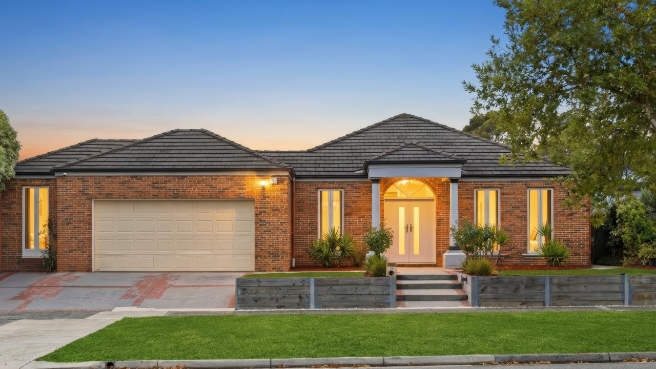 50 Wood Road, Narre Warren South!