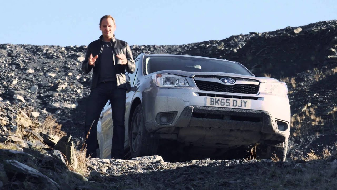 Бывший ведущий Top Gear «Стиг» тестирует Subaru Forester