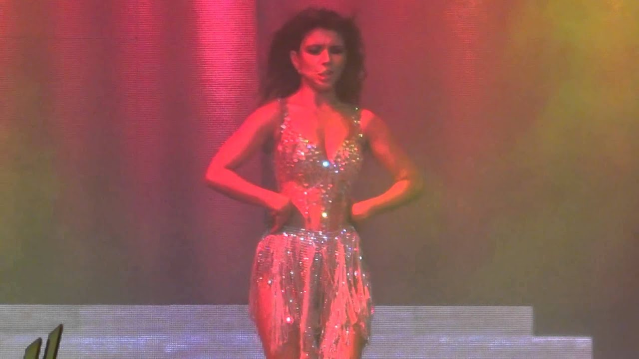 I'm Gonna Getcha Good / Whose Bed Have Your Boots Been Under / Man I Feel Like A Woman - Curitiba/PR