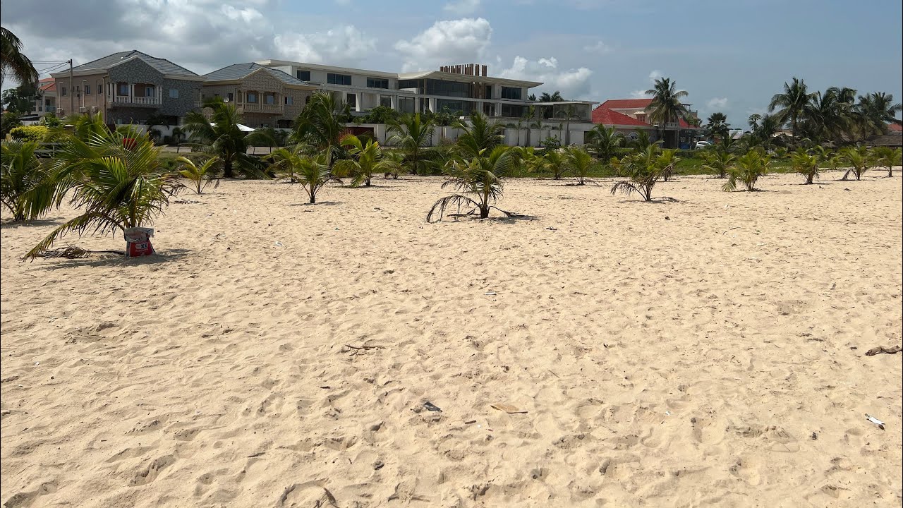 Pointe Noire Congo 🇨🇬 - Mpita walk to the beach 🏝