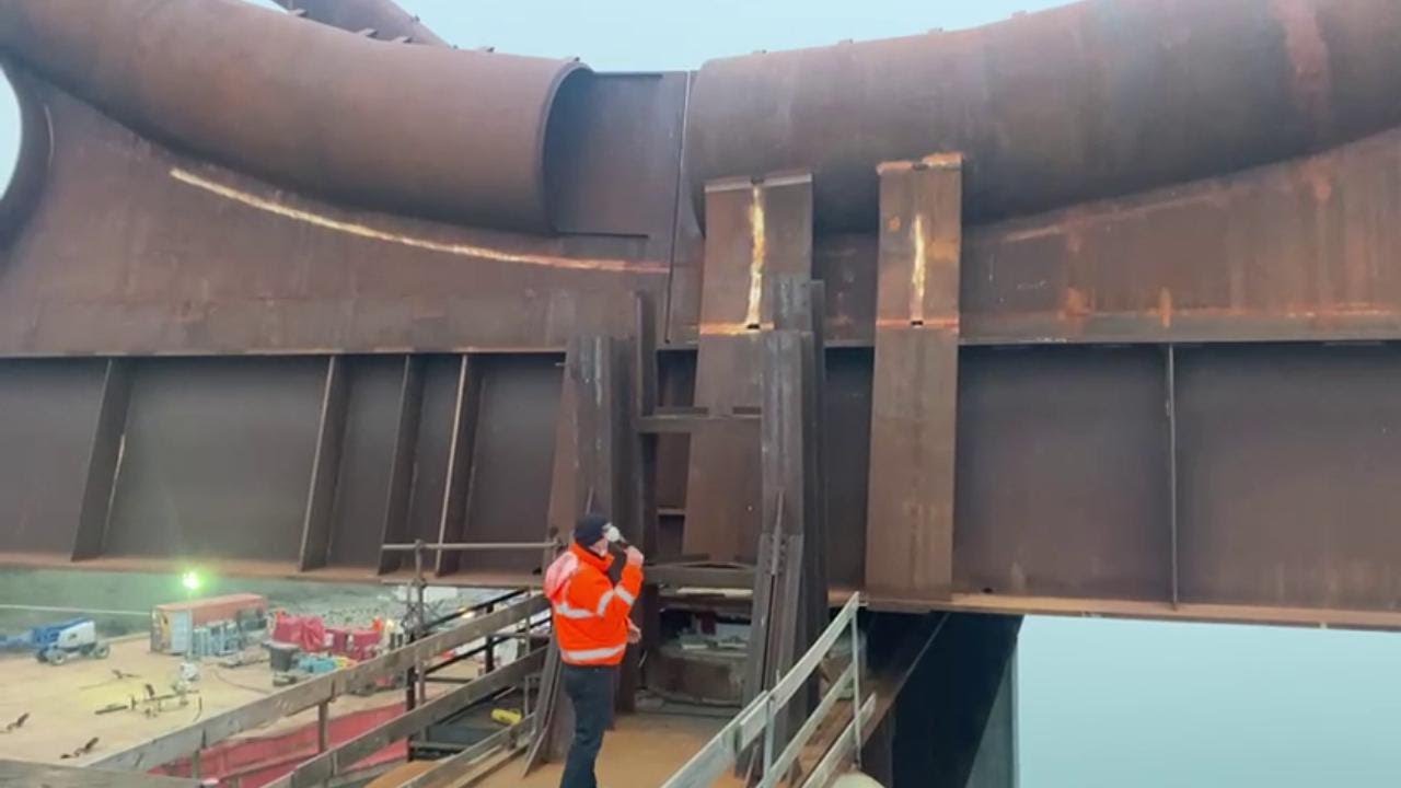 Il varo del ponte di San Benedetto Po tra soddisfazione, sorrisi e battute